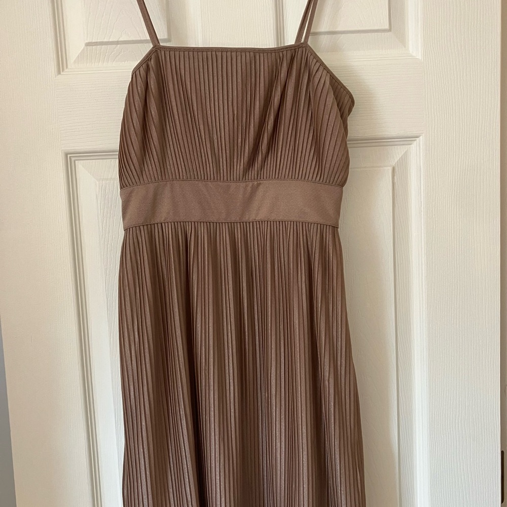Elegant Brown Pleated Dress